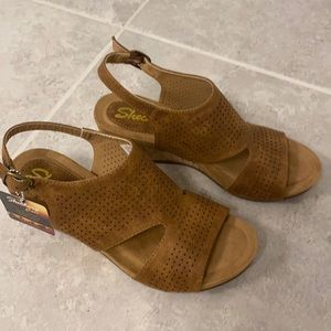 Brand new Skechers wedges